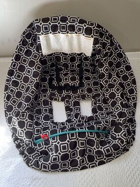 Boppy Baby Shopping Cart & High Chair Cover Black White pattern